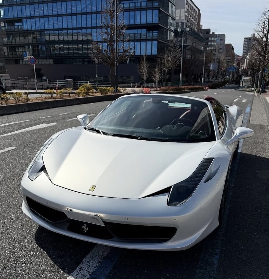 フェラーリ458スパイダーレンタル