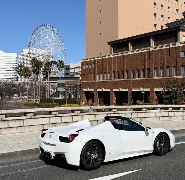 フェラーリ458スパイダーレンタル