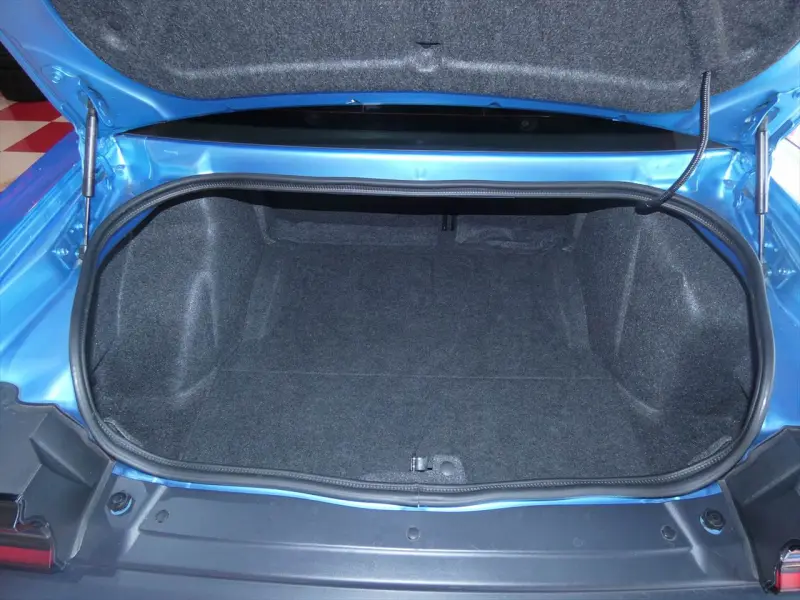 ダッジ チャレンジャー RT Plus